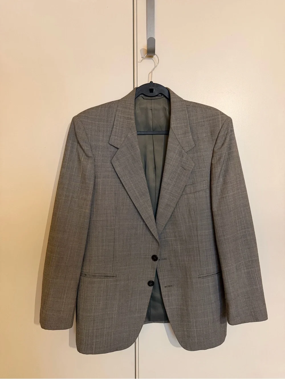 Men's Gray Tailored Sport Coat - Versatile Two-Button Blazer